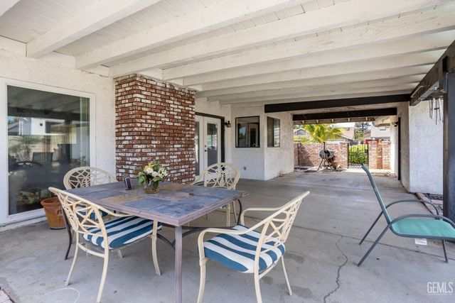 3400 Wrenwood Street, Bakersfield, CA 93309
