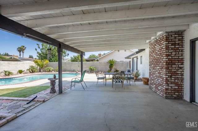 3400 Wrenwood Street, Bakersfield, CA 93309