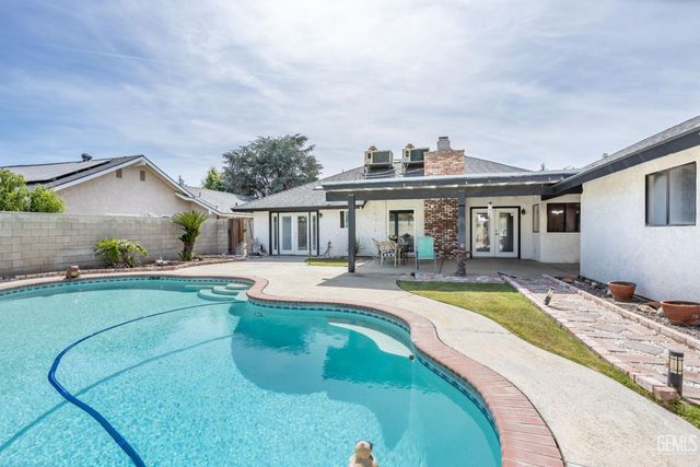 3400 Wrenwood Street, Bakersfield, CA 93309