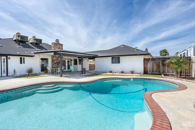 3400 Wrenwood Street, Bakersfield, CA 93309