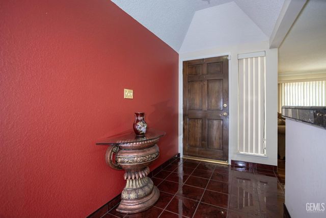 3400 Wrenwood Street, Bakersfield, CA 93309