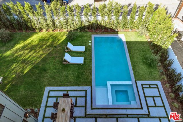 11729 Hartsook Street, Valley Village, CA 91607