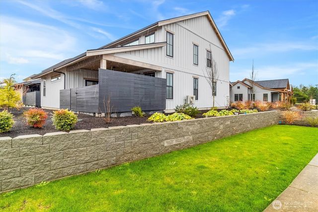 212 Riverwalk Drive, Lynden, WA 98264