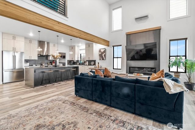 212 Riverwalk Drive, Lynden, WA 98264