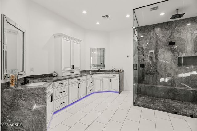 6848 E MEADOWLARK Lane, Paradise Valley, AZ 85253