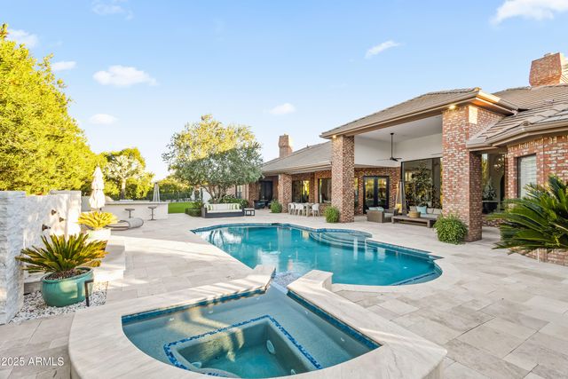 6848 E MEADOWLARK Lane, Paradise Valley, AZ 85253