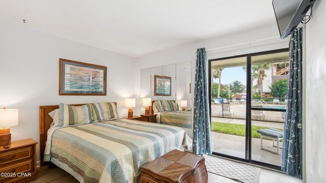 6829 Thomas Drive 301, Panama City, FL 32408