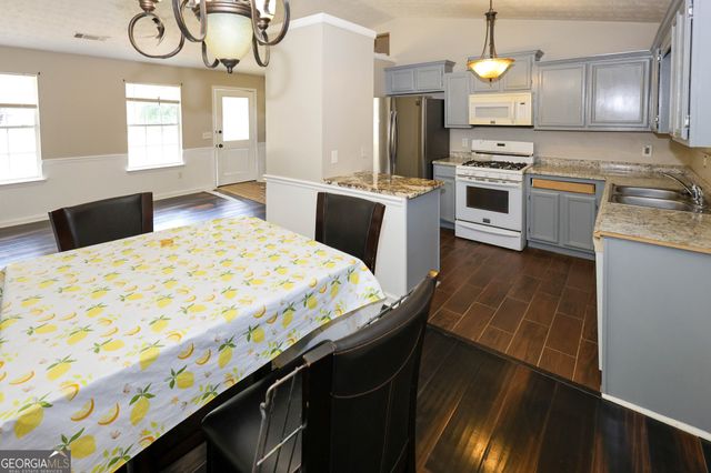 5589 Emerald Glen, Stone Mountain, GA 30088