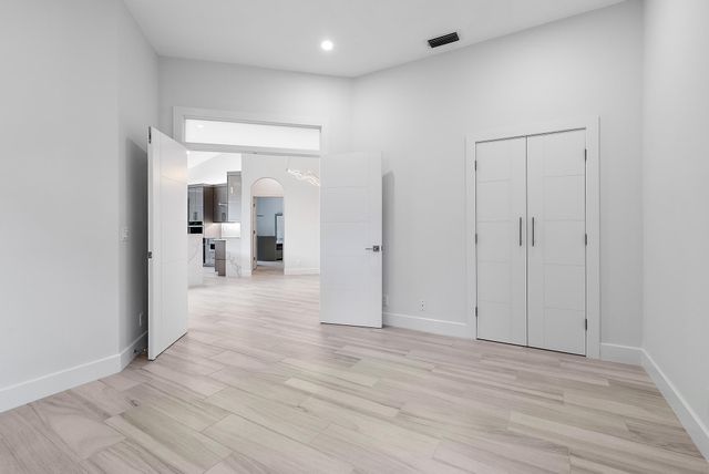 8110 Sandpiper Way, West Palm Beach, FL 33412