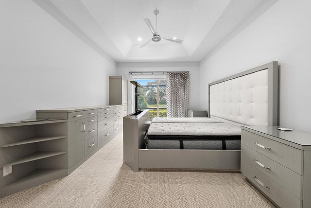 8110 Sandpiper Way, West Palm Beach, FL 33412