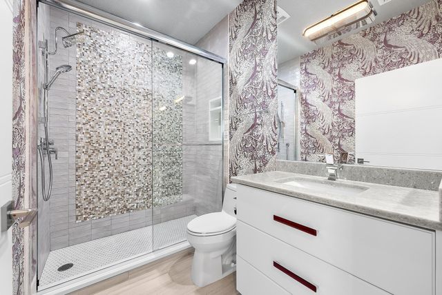 8110 Sandpiper Way, West Palm Beach, FL 33412