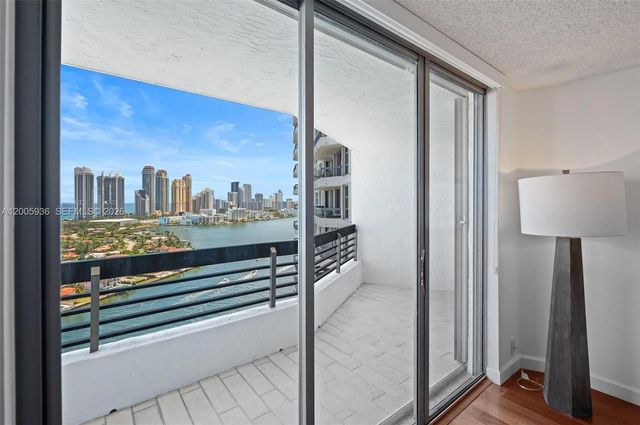 19101 NE 36th Ct 2509, Aventura, FL 33180