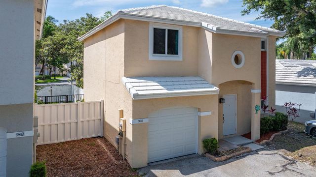 9812 NW 2nd Court, Plantation, FL 33324