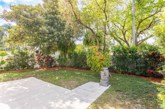 9812 NW 2nd Court, Plantation, FL 33324