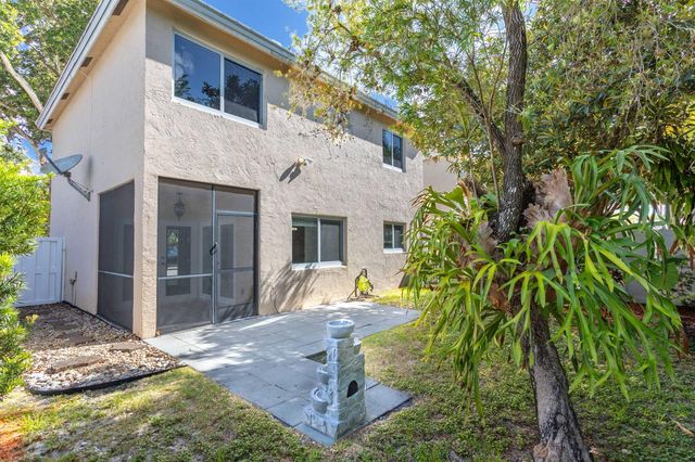 9812 NW 2nd Court, Plantation, FL 33324