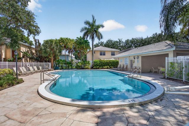 9812 NW 2nd Court, Plantation, FL 33324