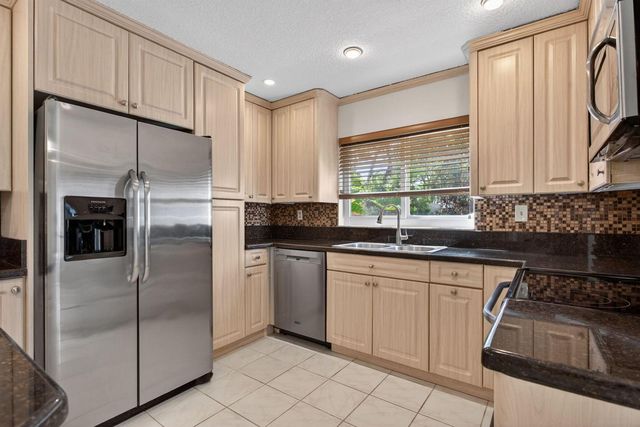 9812 NW 2nd Court, Plantation, FL 33324
