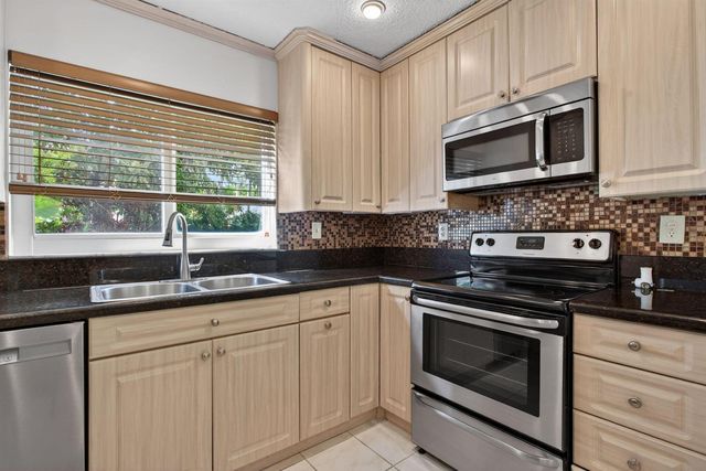 9812 NW 2nd Court, Plantation, FL 33324