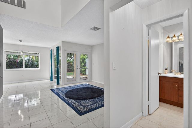 9812 NW 2nd Court, Plantation, FL 33324
