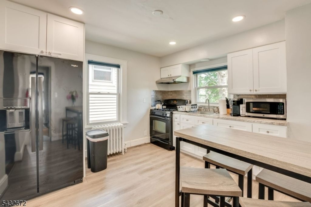 278 High St, Hackensack City, NJ 07601 — photo 2