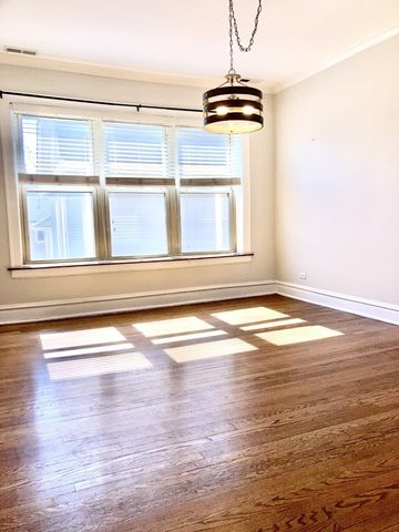 619 Washington Boulevard 2W, Oak Park, IL 60302