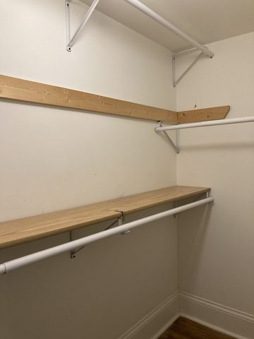 619 Washington Boulevard 2W, Oak Park, IL 60302