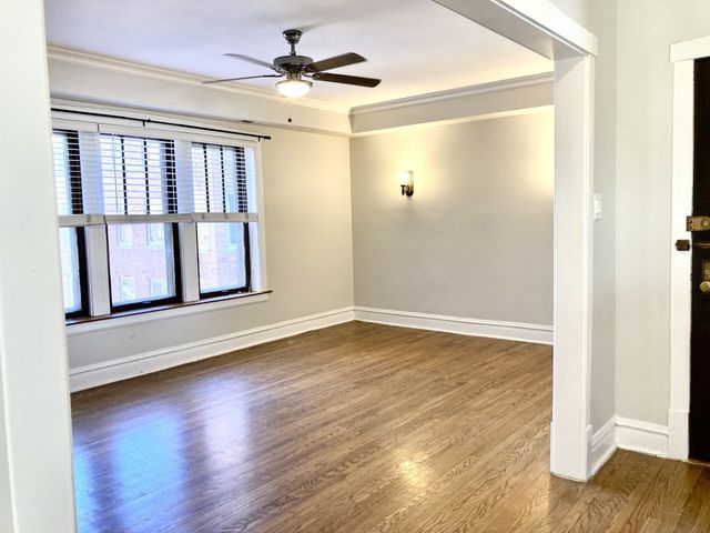 619 Washington Boulevard 2W, Oak Park, IL 60302