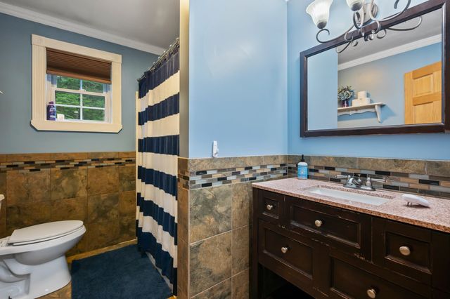 10 LANDSDOWN Lane, Conway, NH 03818