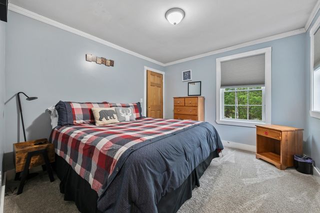 10 LANDSDOWN Lane, Conway, NH 03818