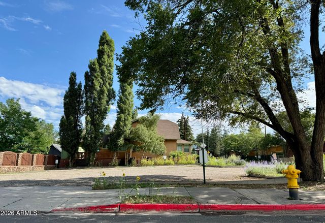 309 N Humphreys Street, Flagstaff, AZ 86001