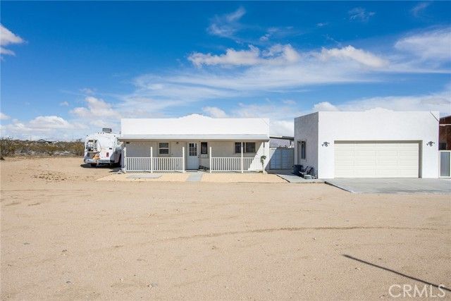 56632 Encantado Road, Landers, CA 92285