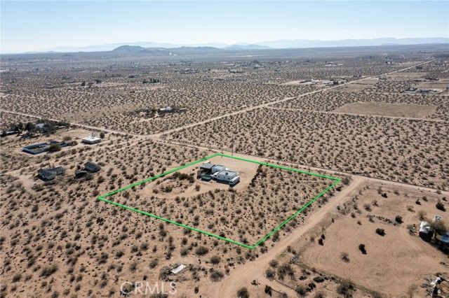 56632 Encantado Road, Landers, CA 92285