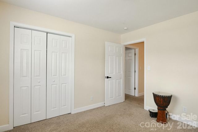 4220 Mae-Len Drive, Winston Salem, NC 27107