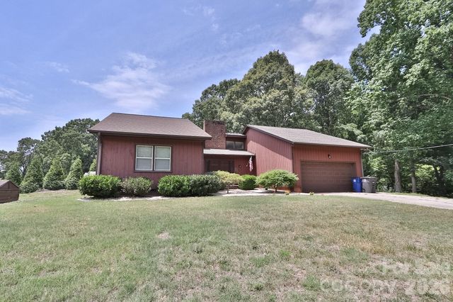 4220 Mae-Len Drive, Winston Salem, NC 27107