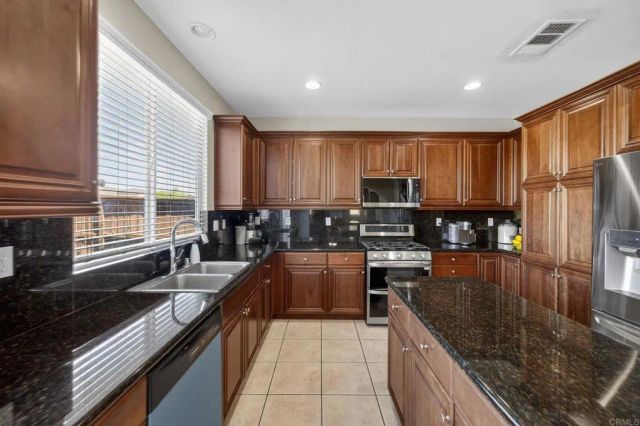 32492 Safflower Street, Winchester, CA 92596