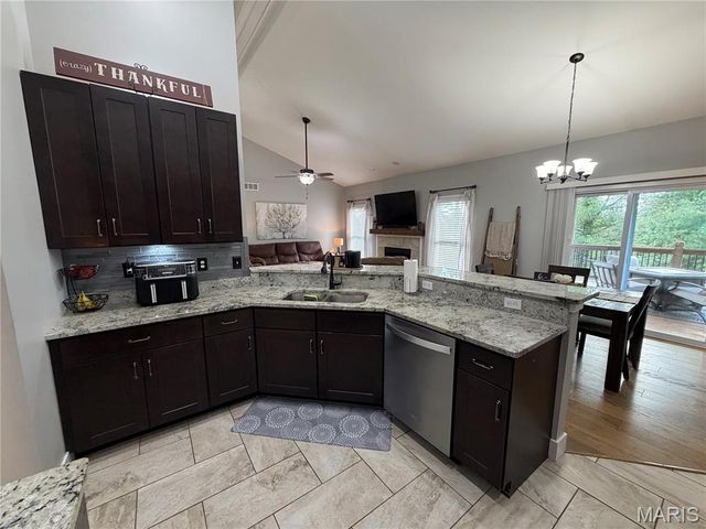 13 Ridgepoint Meadows Court, Union, MO 63084