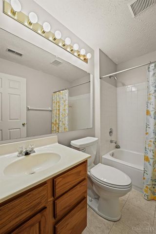 7885 Jessies way, Fairfield Twp, OH 45011