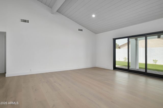 8512 E VIA DE LA ESCUELA --, Scottsdale, AZ 85258