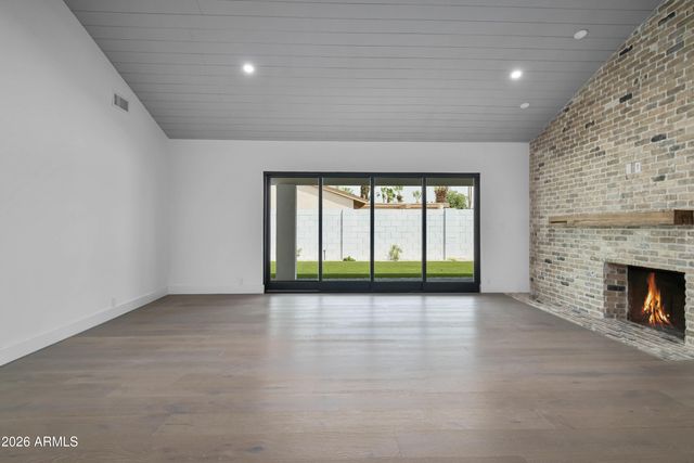 8512 E VIA DE LA ESCUELA --, Scottsdale, AZ 85258