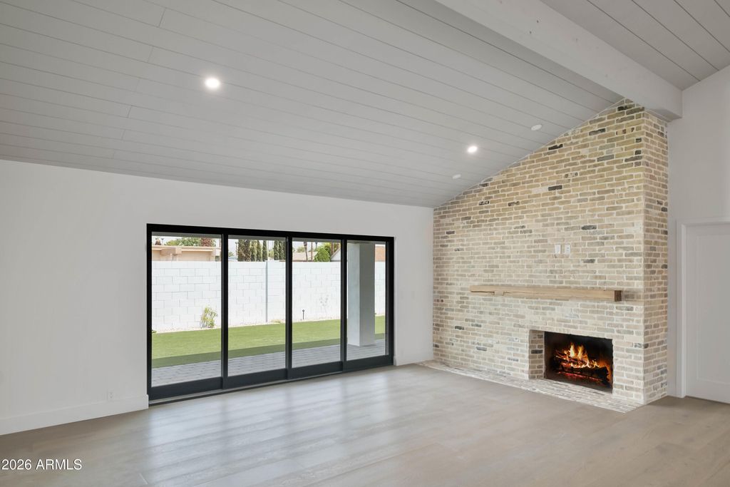 8512 E VIA DE LA ESCUELA --, Scottsdale, AZ 85258