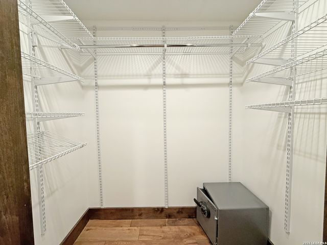 7701 Wurzbach Rd Apt 1501, San Antonio, TX 78229