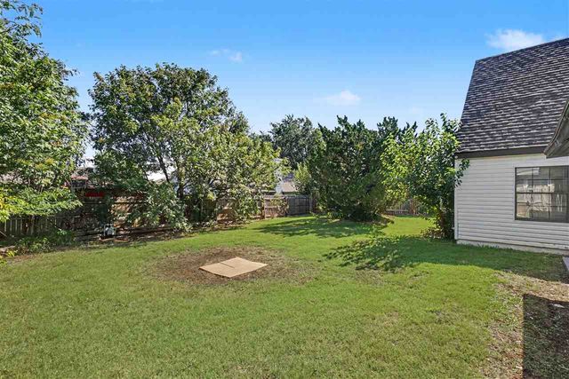 6705 SW Drakestone Blvd, Lawton, OK 73505