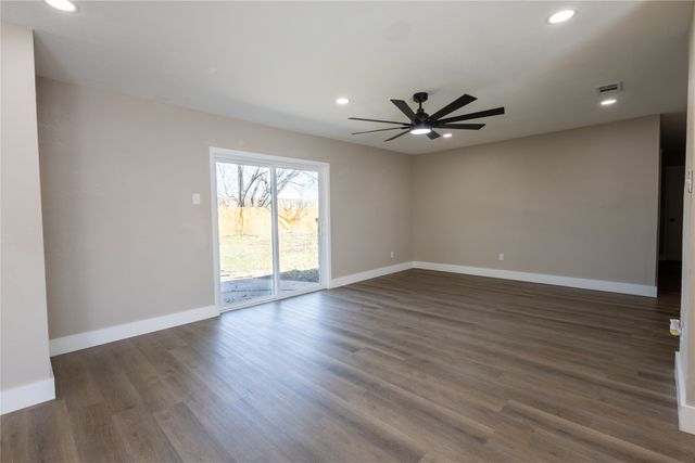 133 Buie Drive, Everman, TX 76140