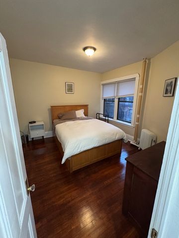 37 Revere 5, Boston, MA 02114