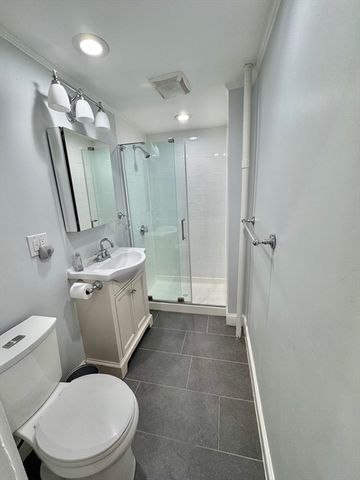 37 Revere 5, Boston, MA 02114