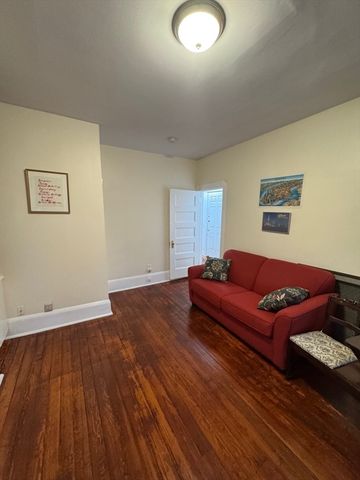 37 Revere 5, Boston, MA 02114
