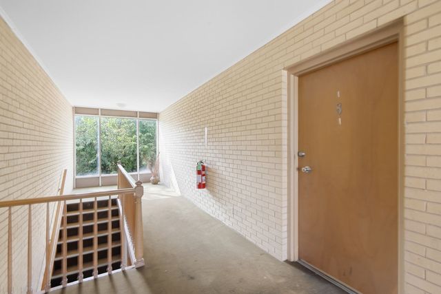 18320 Cherry Creek Drive 8, Homewood, IL 60430