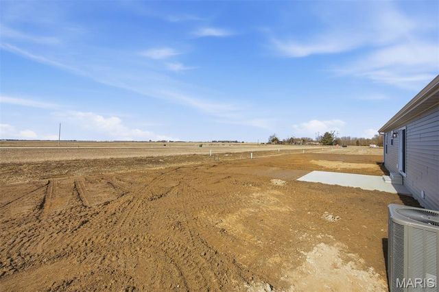 4823 Fitz James Crossing, Highland, IL 62249