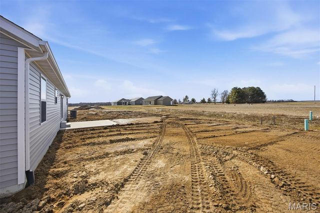 4823 Fitz James Crossing, Highland, IL 62249