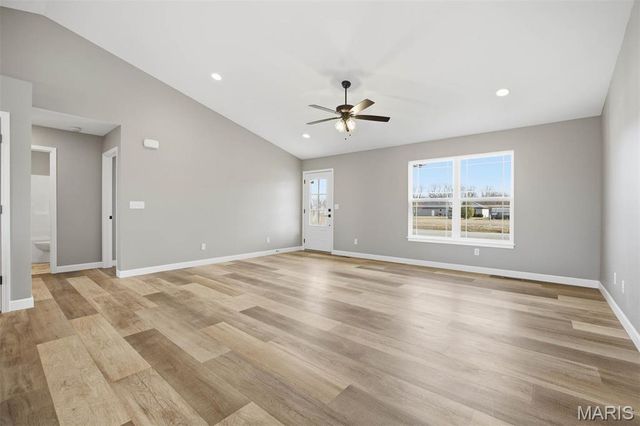 4823 Fitz James Crossing, Highland, IL 62249